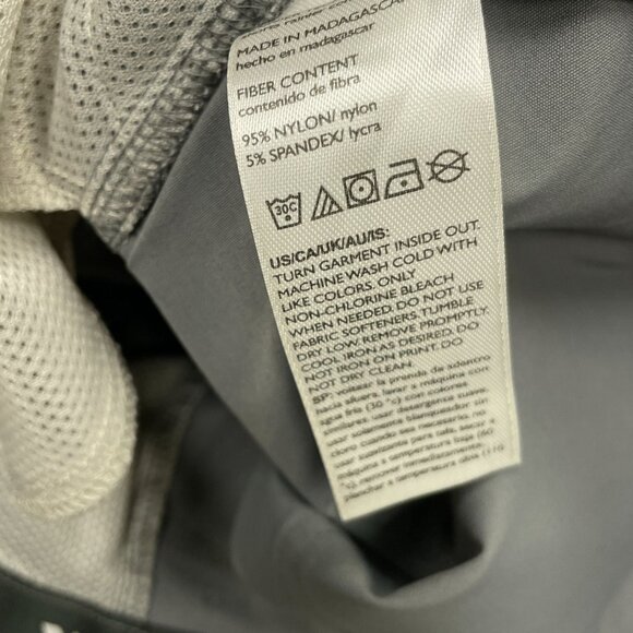 NEW Eddie Bauer Rainier 10” Tech Shorts Men’s 36 Cargo Outdoor Gray - Picture 6 of 8